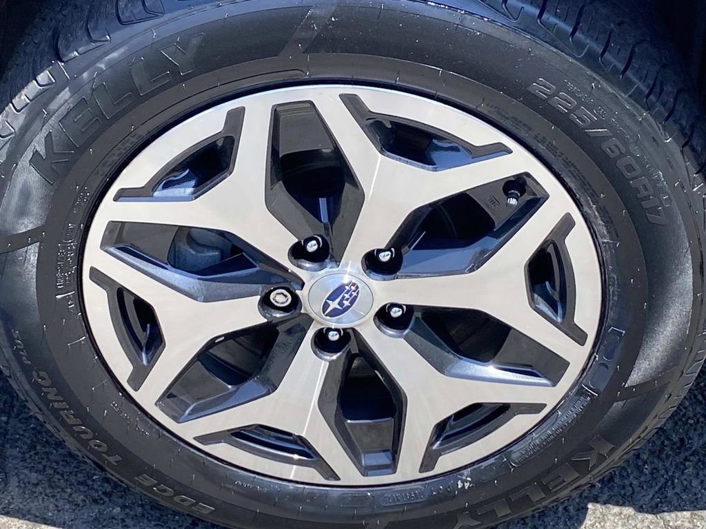 Certified 2024 Subaru Forester Premium AWD/4WD image 25