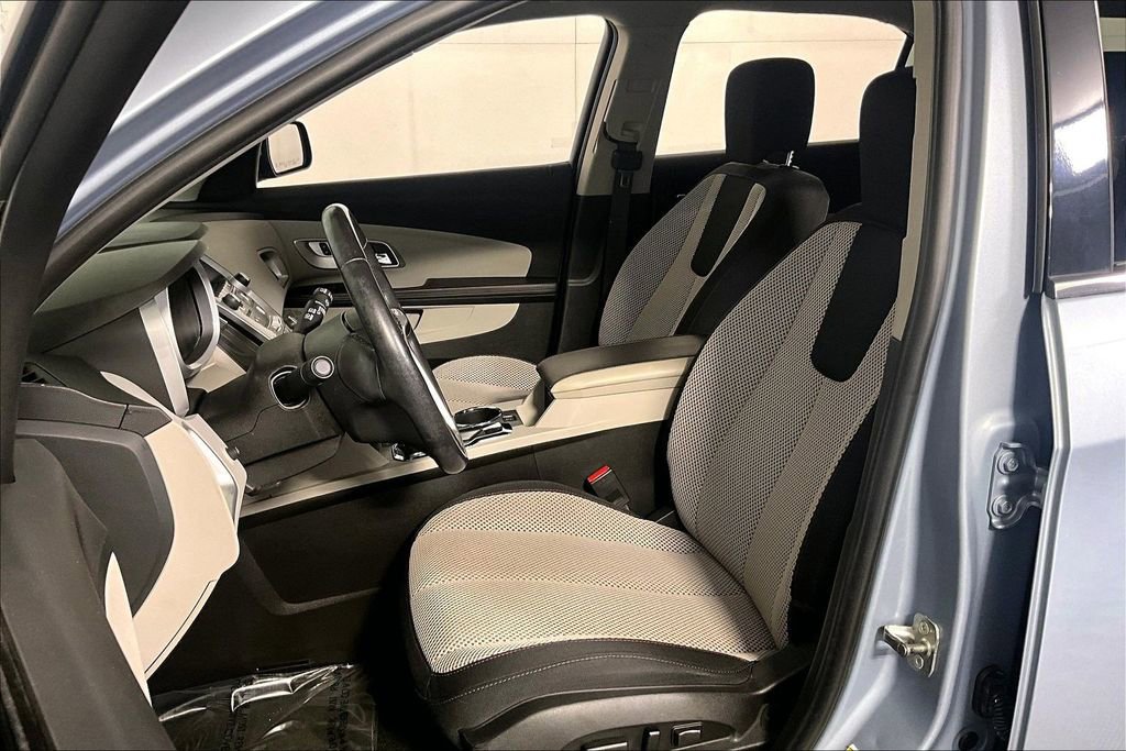 Used 2015 Chevrolet Equinox LT w/ Driver Convenience Package image 24