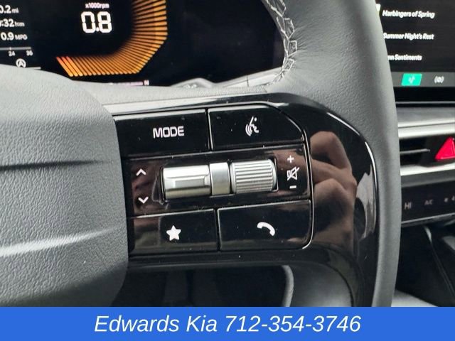 New 2026 Kia Sorento S w/ S Panoramic Sunroof Package image 16