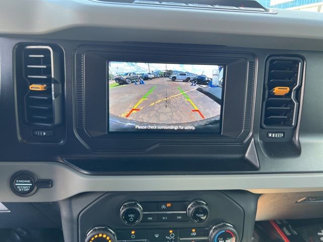 Used 2022 Ford Bronco Badlands image 11