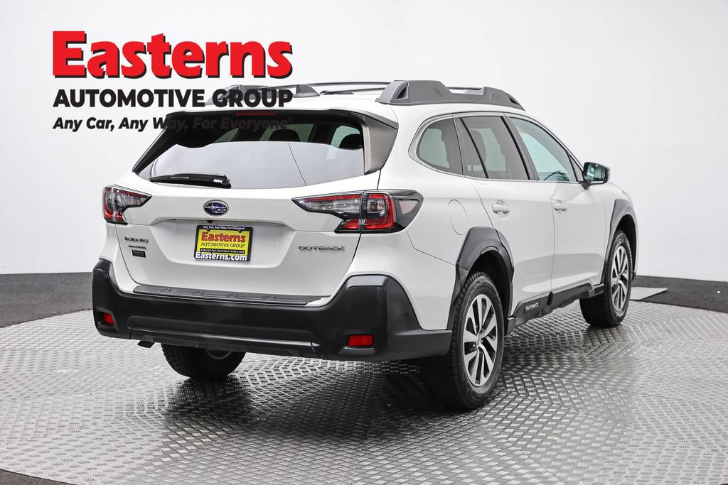 Used 2023 Subaru Outback Premium AWD/4WD image 4
