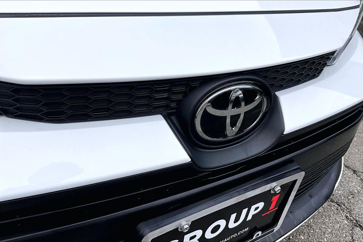 Certified 2025 Toyota Corolla LE FWD image 28