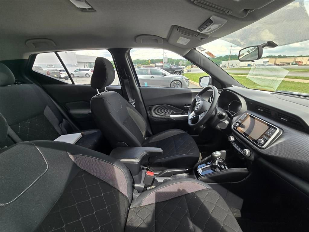 Used 2019 Nissan Kicks SV w/ Exterior Package FWD image 7
