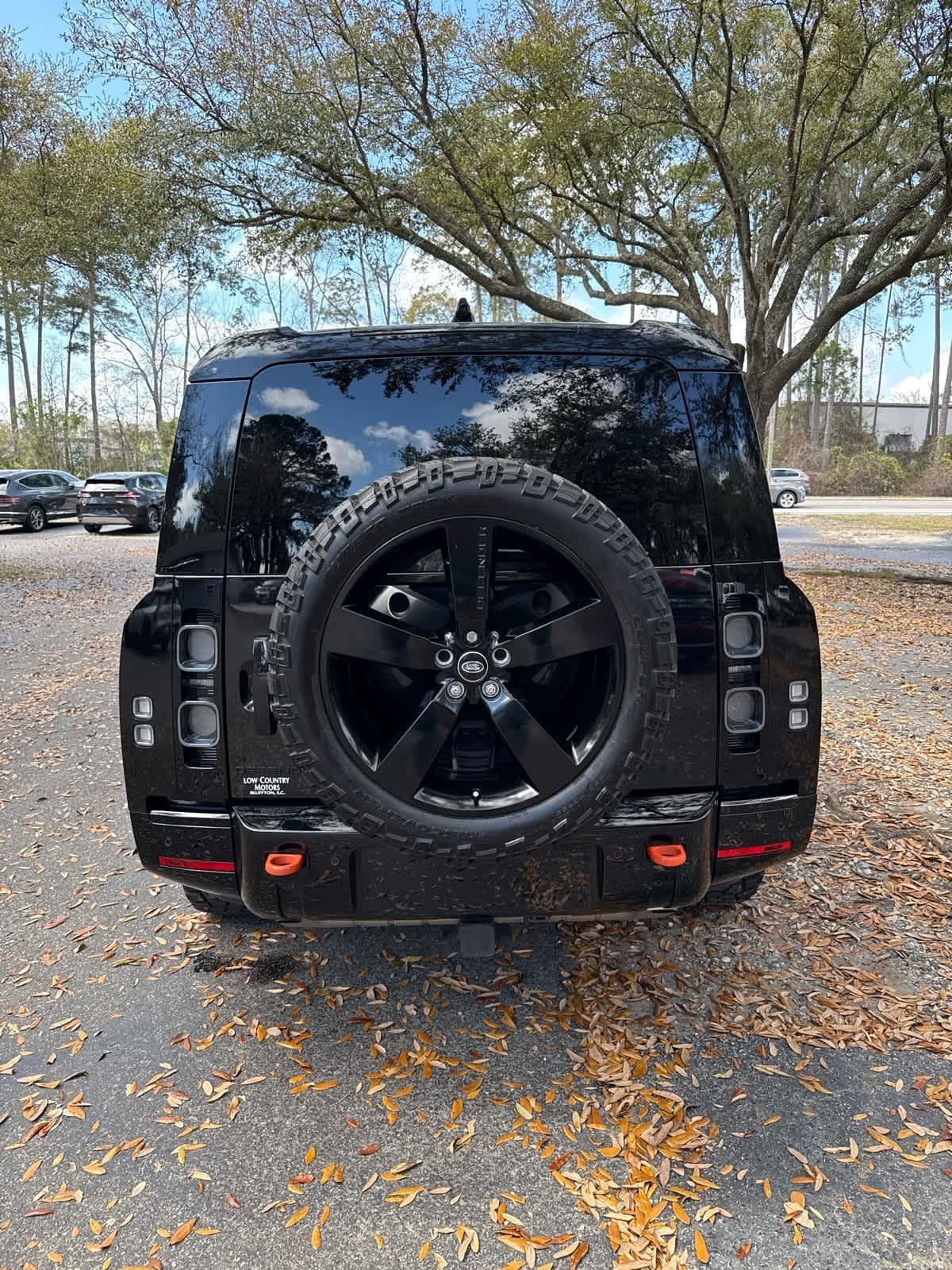 Used 2024 Land Rover Defender 130 X AWD/4WD image 4