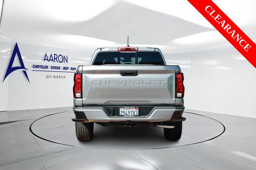 Used 2023 Chevrolet Colorado LT w/ LT Convenience Package II AWD/4WD image 3