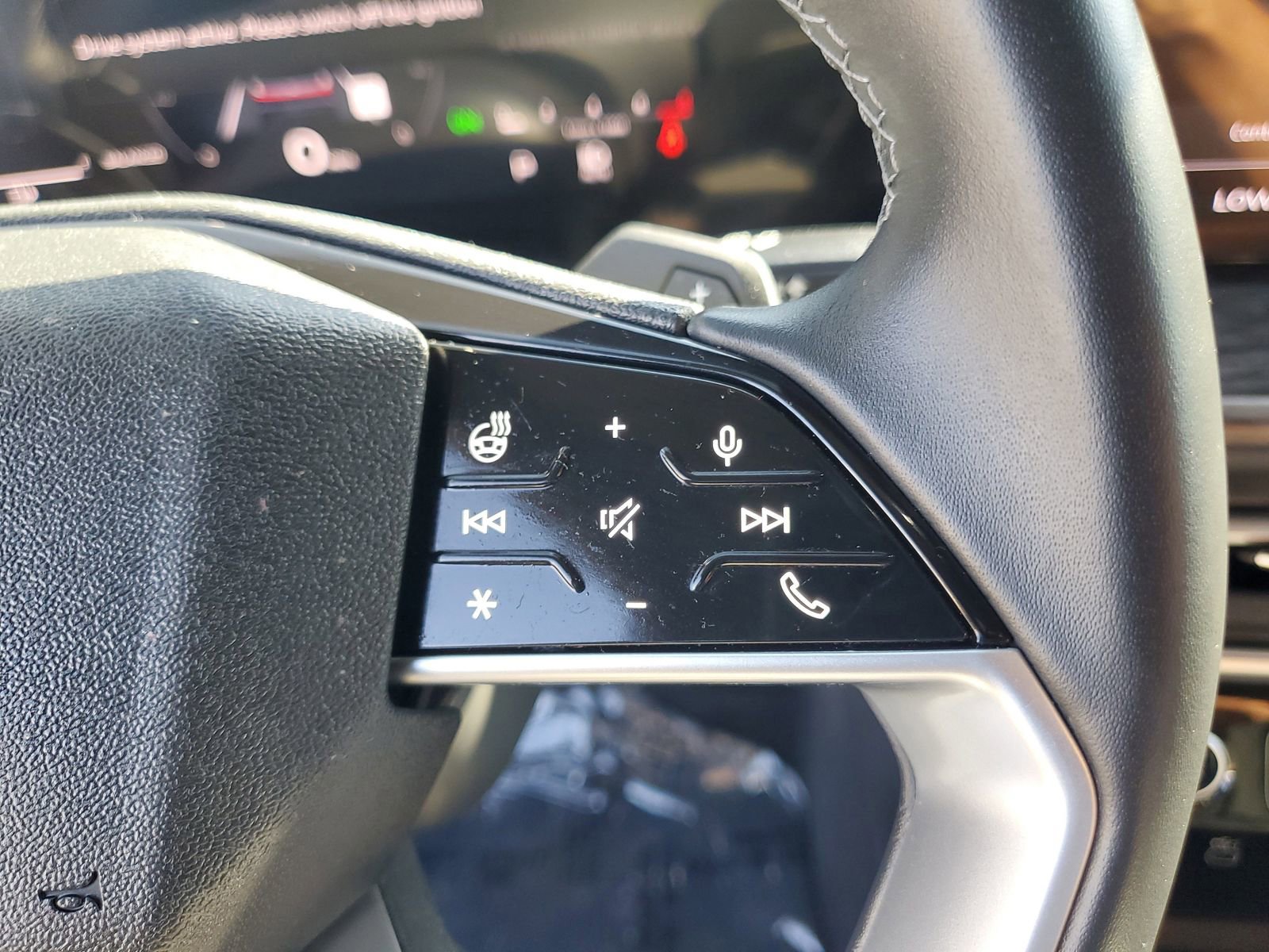 Used 2025 Audi Q5 Premium w/ Convenience Package image 26