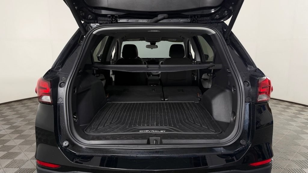 Used 2023 Chevrolet Equinox LT AWD/4WD image 12