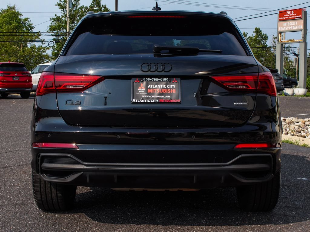 Used 2023 Audi Q3 2.0T Premium w/ Black Optic Sport Package AWD/4WD image 5