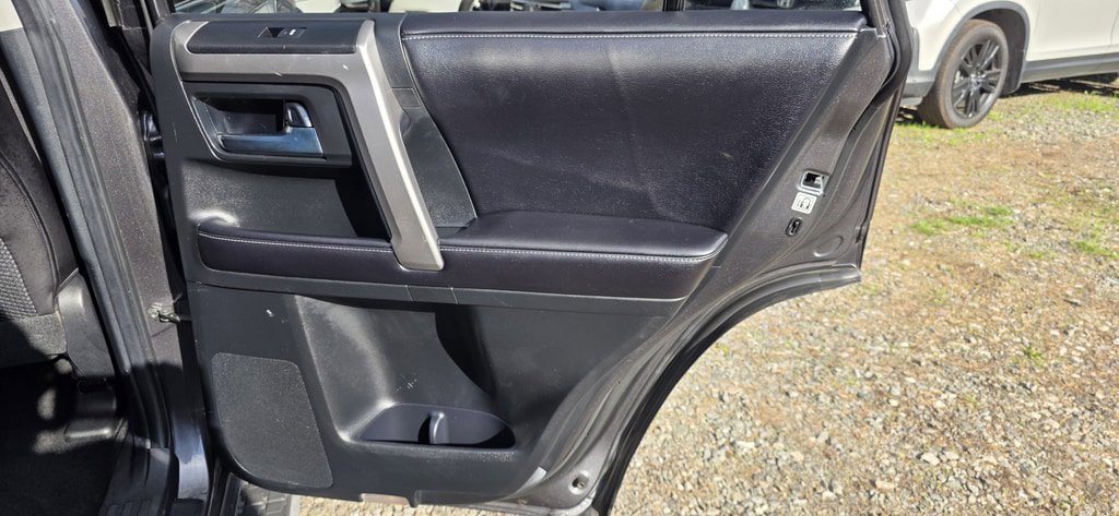 Used 2016 Toyota 4Runner SR5 Premium RWD image 31
