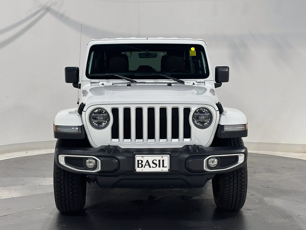 Used 2022 Jeep Wrangler Unlimited Sahara w/ LED Lighting Group AWD/4WD image 9