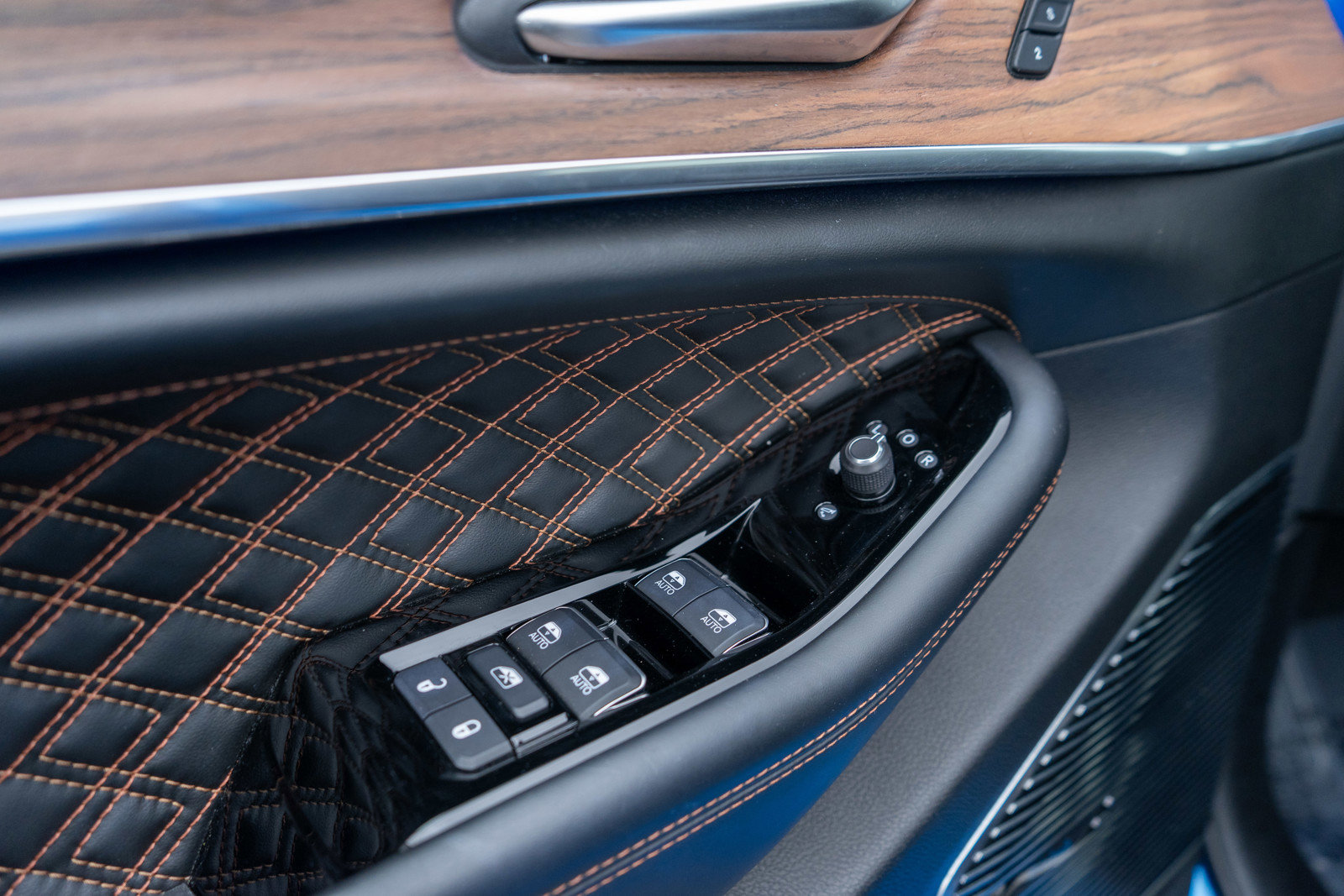 Used 2023 Jeep Grand Cherokee Summit w/ Adv Protech Group IV image 16