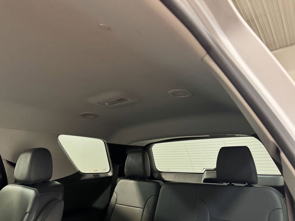 Used 2021 Chevrolet Traverse Premier image 50