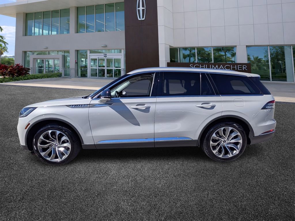 Used 2025 Lincoln Aviator Reserve w/ Illumination Package image 4