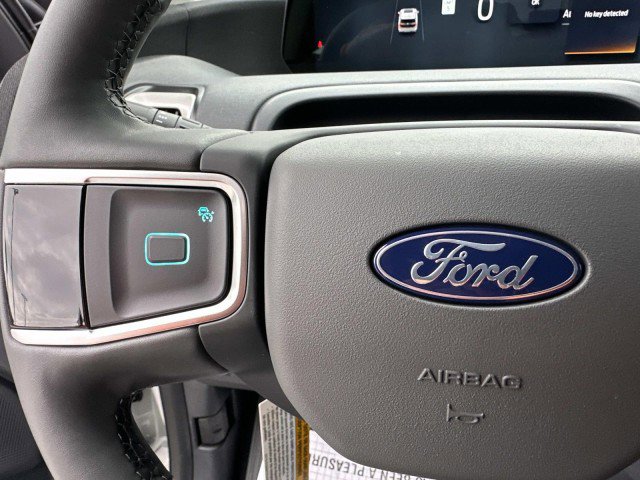 New 2026 Ford Expedition Active image 25