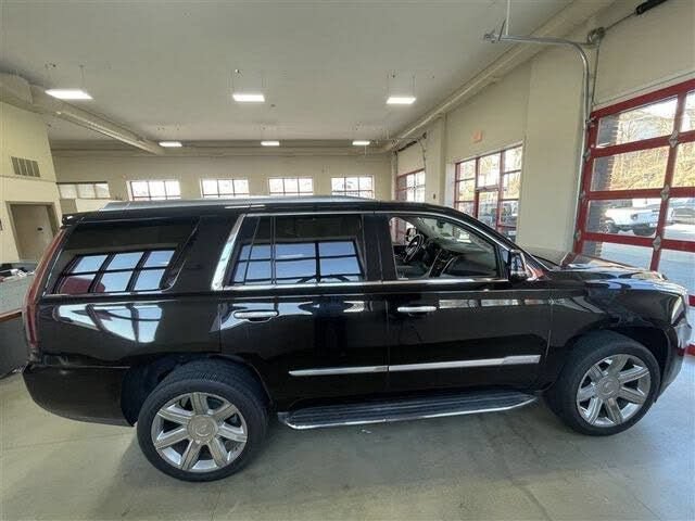 Used 2020 Cadillac Escalade Luxury AWD/4WD image 8