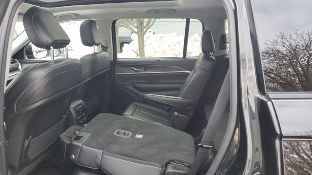 Certified 2023 Jeep Grand Cherokee L Limited w/ Luxury Tech Group II image 27