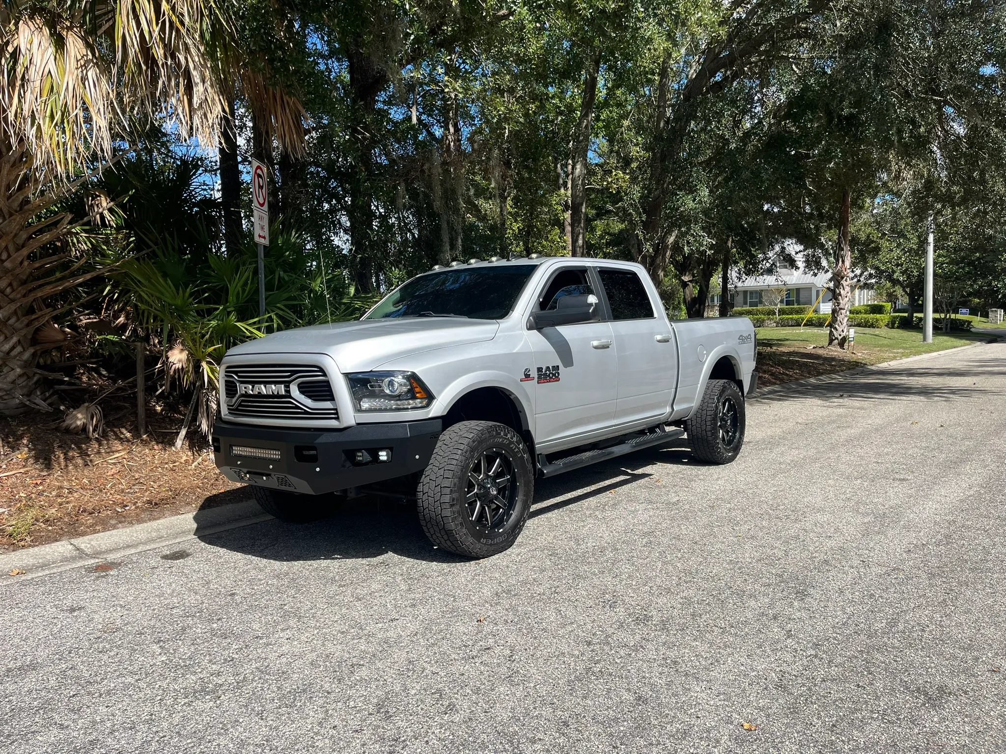 Used 2018 RAM 2500 Big Horn w/ Sport Appearance Group AWD/4WD image 8