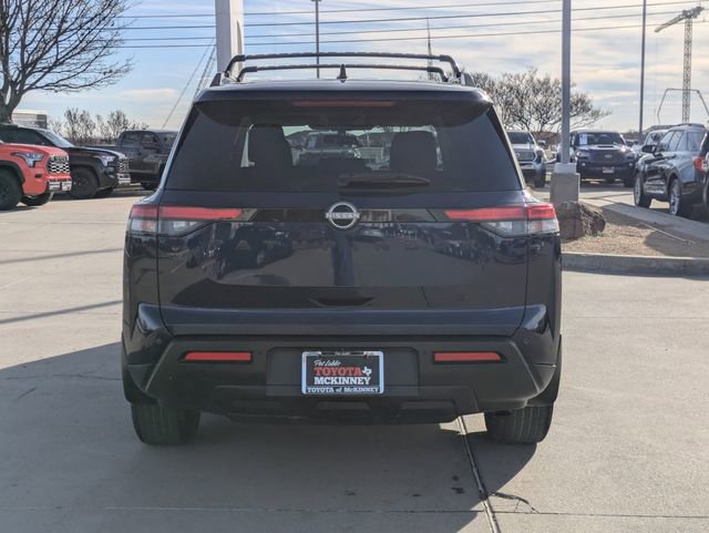 Used 2022 Nissan Pathfinder SV w/ SV Black Package image 7