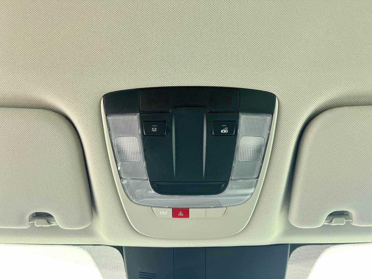 New 2026 Kia Sorento S FWD image 16
