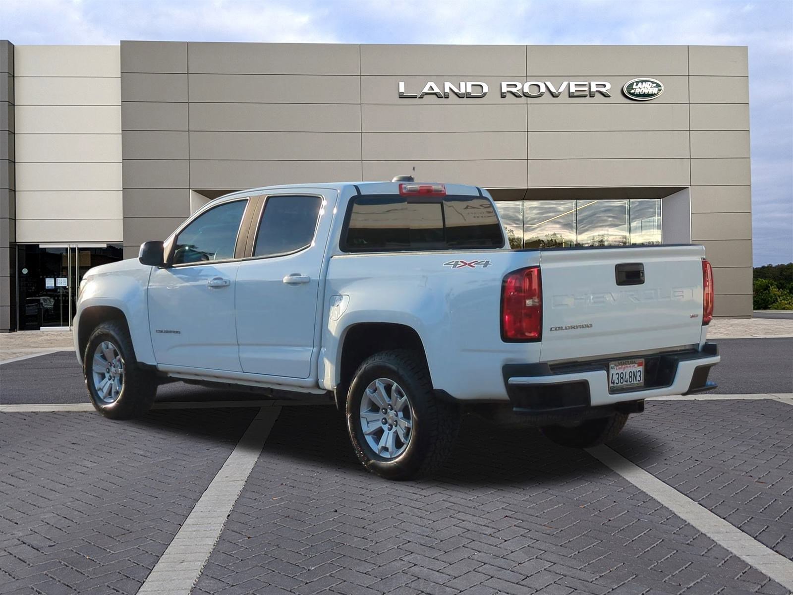 Used 2022 Chevrolet Colorado LT w/ LT Convenience Package image 7