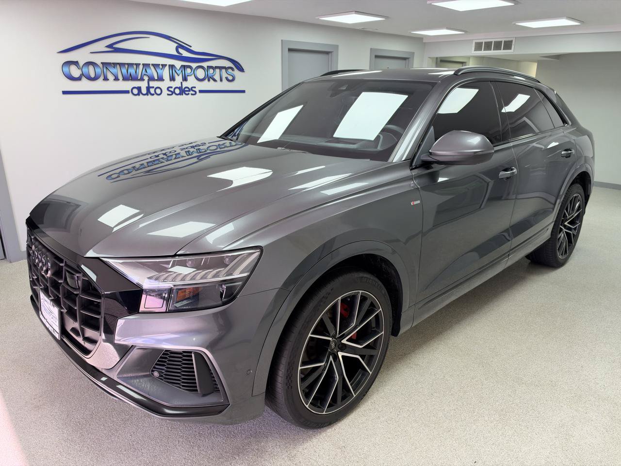 Used 2021 Audi Q8 Prestige AWD/4WD image 2