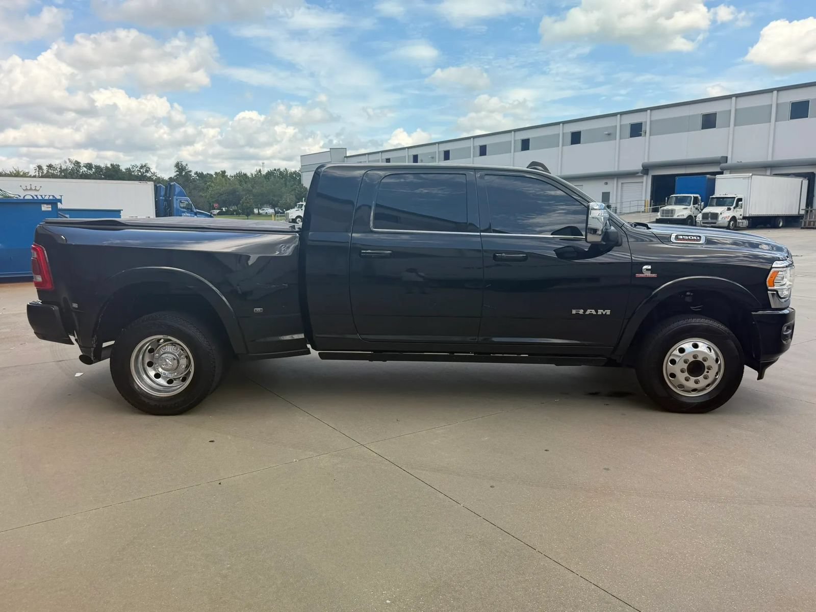 Used 2023 RAM 3500 Limited AWD/4WD image 6