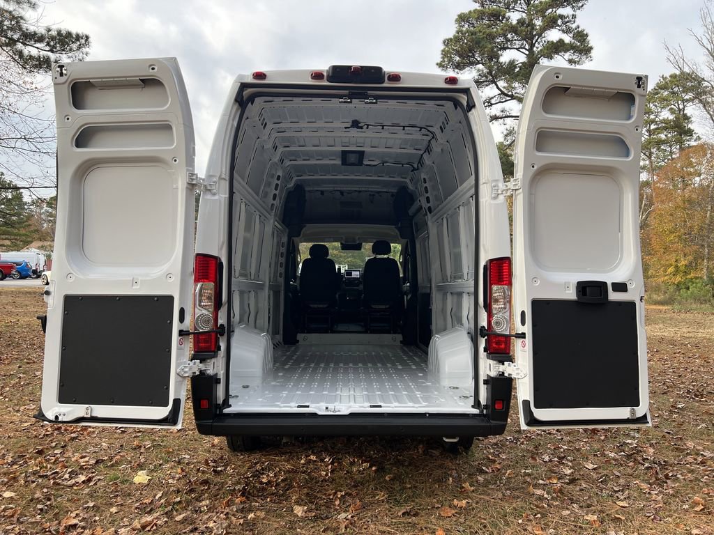New 2026 RAM ProMaster 3500 w/ Premium Convenience Group image 6