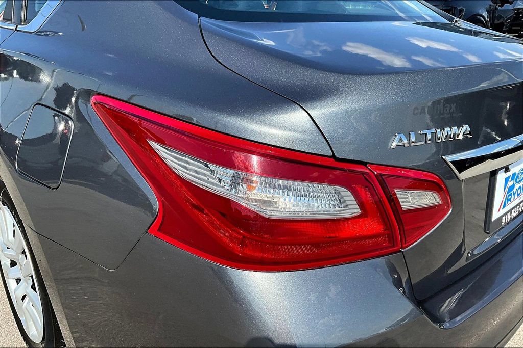 Used 2018 Nissan Altima 2.5 S w/ S Convenience Package FWD image 32