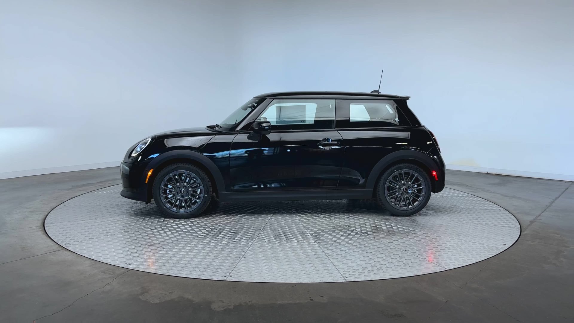 Used 2026 MINI Cooper S FWD image 5