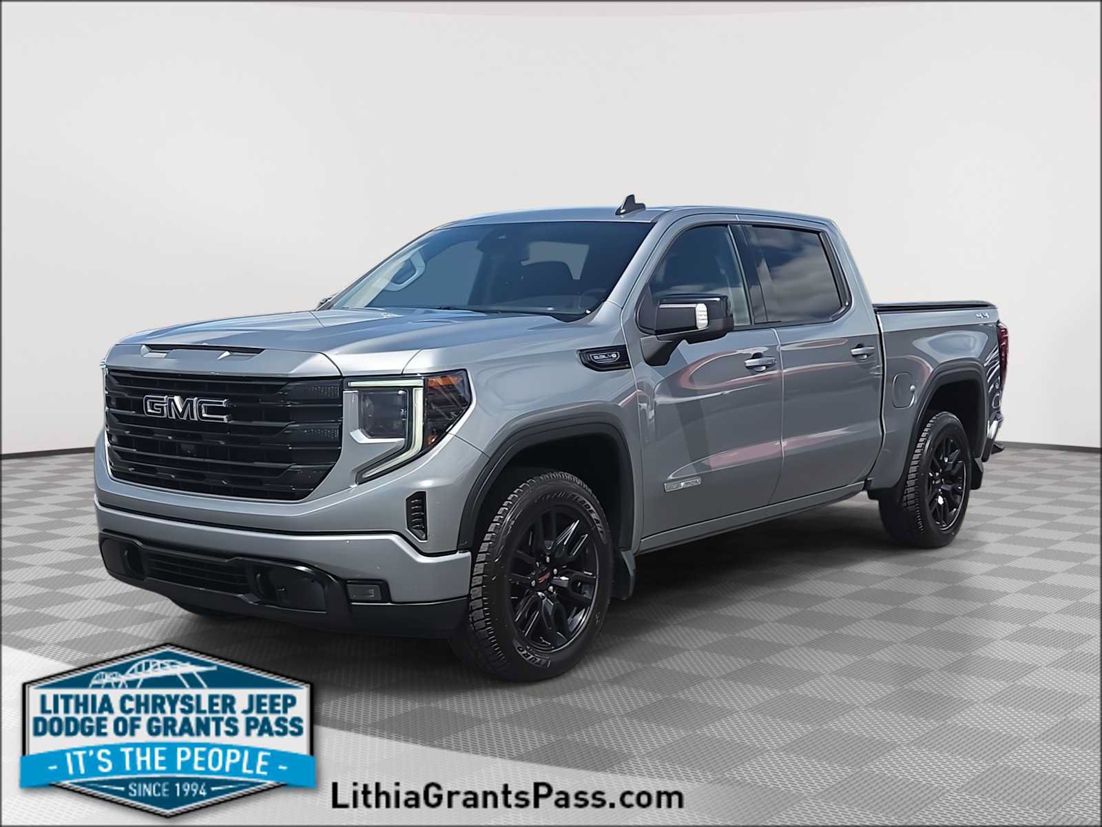Used 2023 GMC Sierra 1500 Elevation w/ Elevation Premium Package AWD/4WD image 1