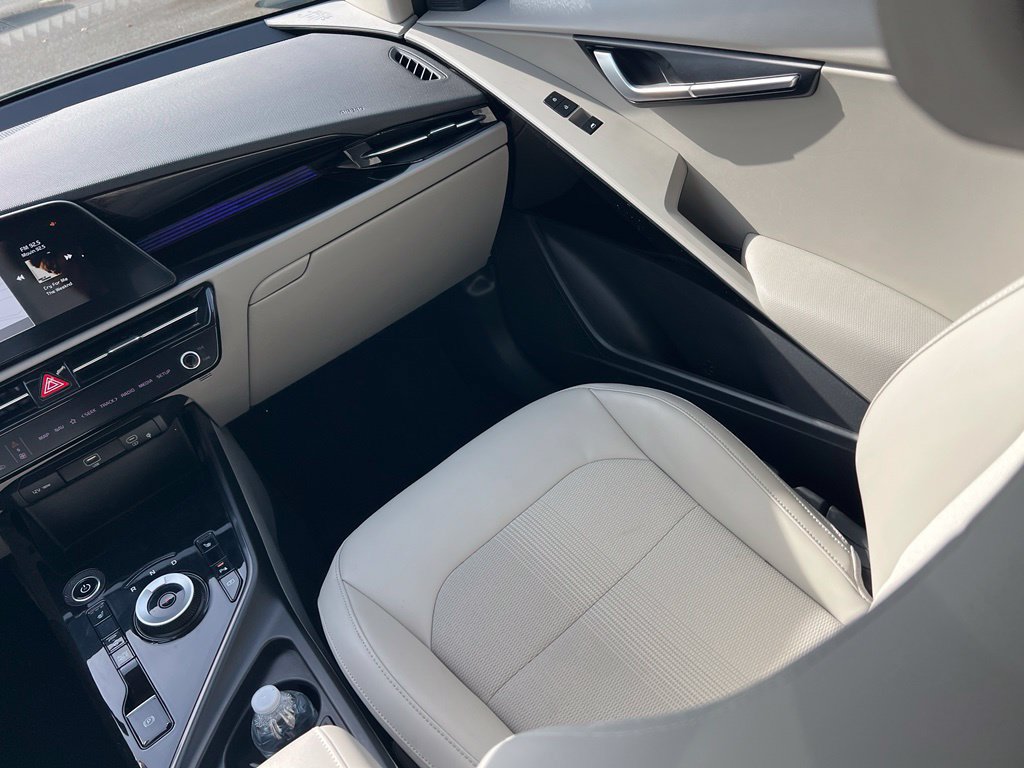 Certified 2023 Kia Niro Wind w/ Wind Preserve Package FWD image 13