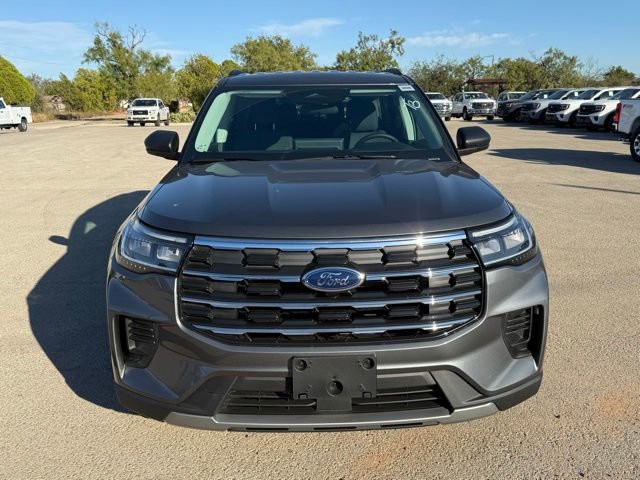 New 2026 Ford Explorer Active image 2