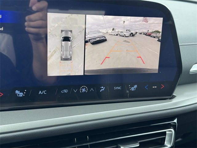 New 2026 Chevrolet Traverse LT w/ Midnight/Sport Edition image 13