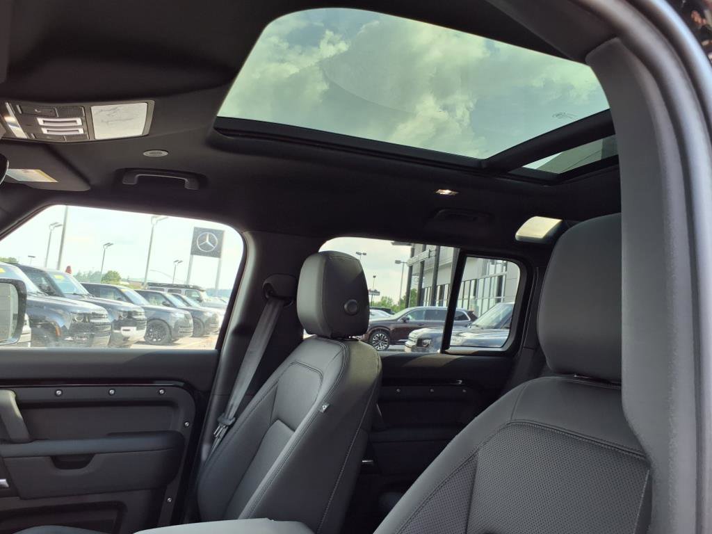 Certified 2025 Land Rover Defender 110 S image 11