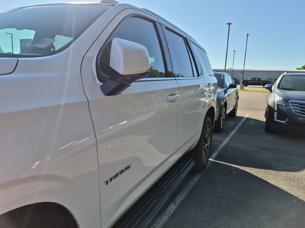 Used 2022 Chevrolet Tahoe LT w/ Luxury Package AWD/4WD image 4