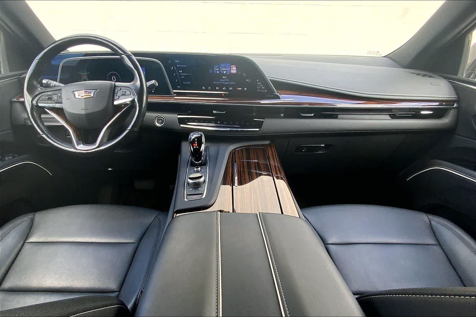 Used 2023 Cadillac Escalade ESV Luxury RWD image 10