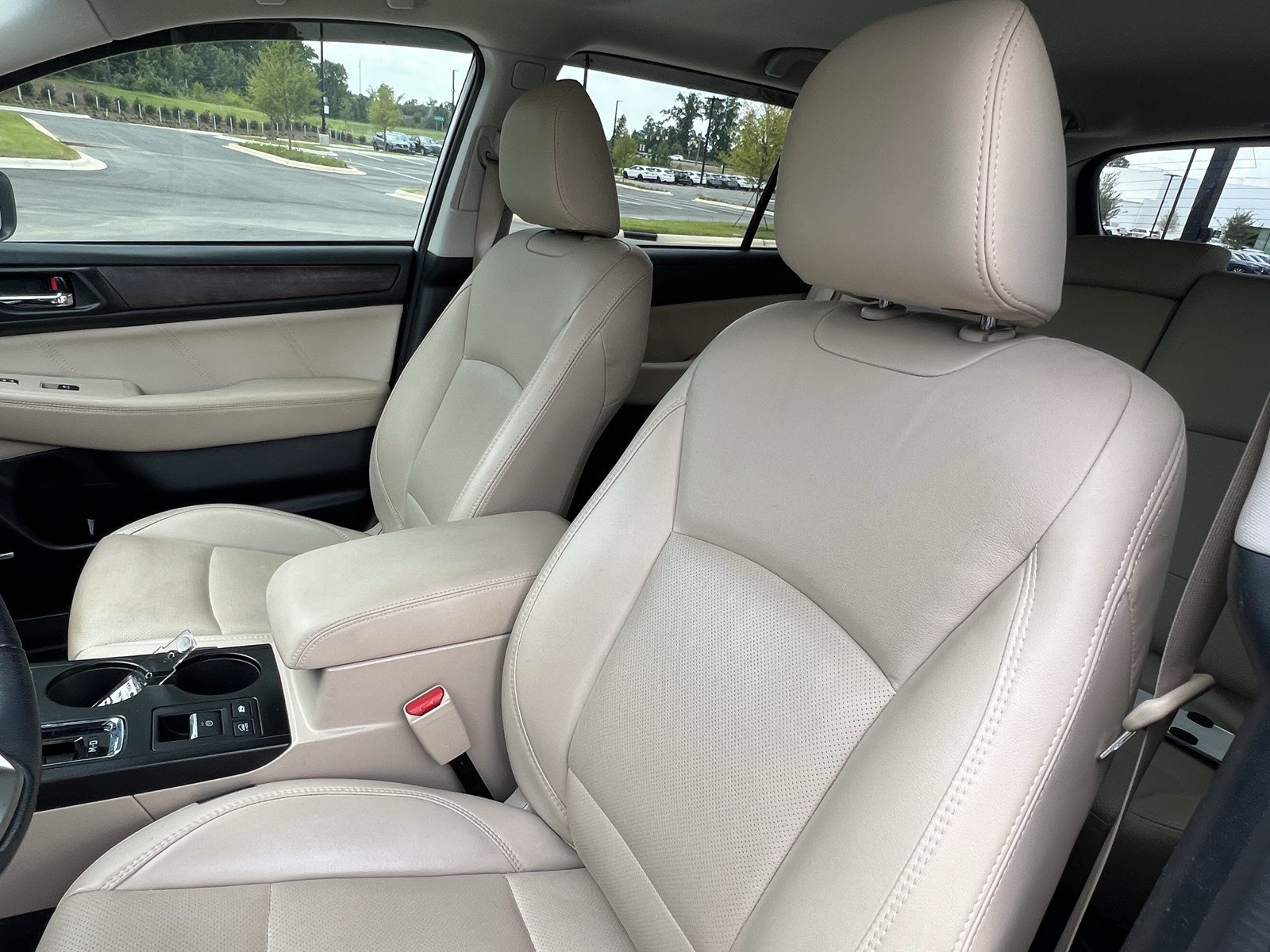 Used 2019 Subaru Outback 2.5i Limited AWD/4WD image 16
