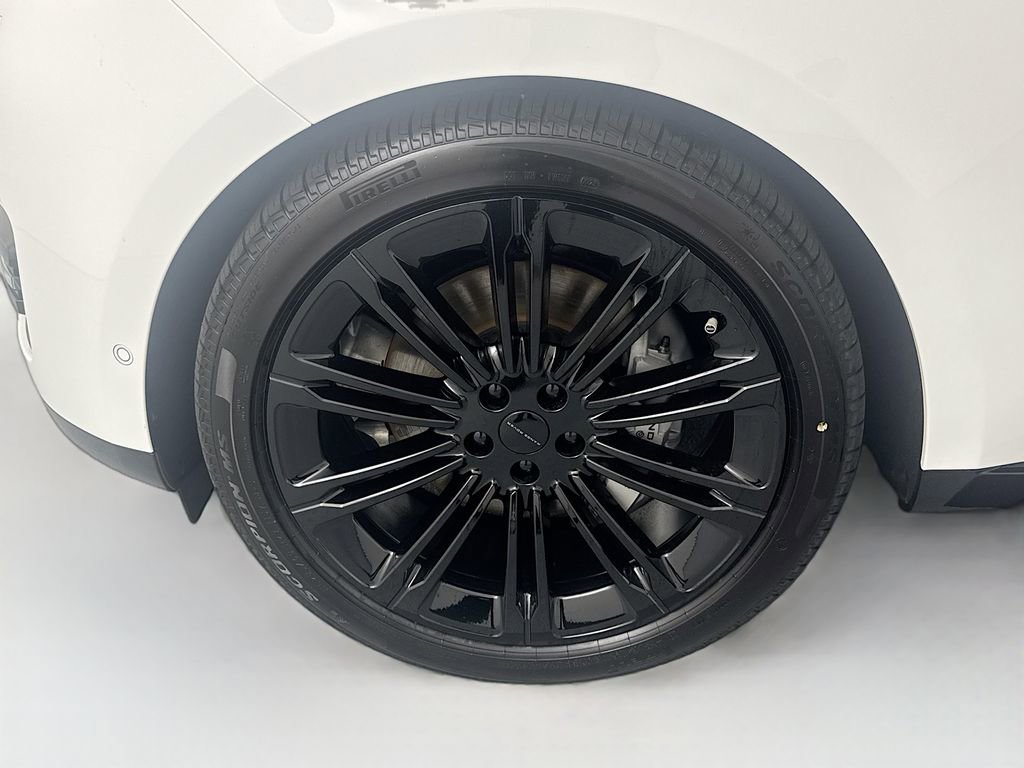 New 2026 Land Rover Range Rover Long Wheelbase SE image 30