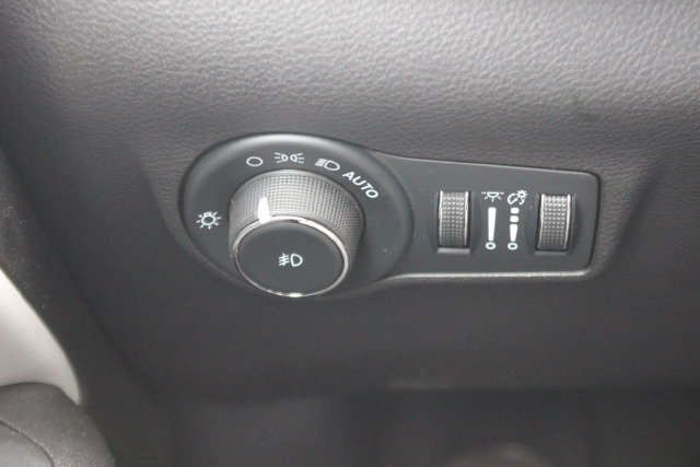 Used 2023 Jeep Compass Limited w/ Elite Group AWD/4WD image 21