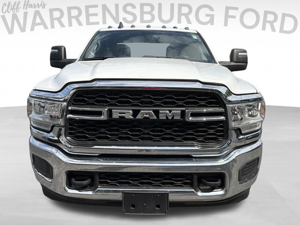 Used 2024 RAM 2500 Tradesman w/ Chrome Appearance Group AWD/4WD image 2