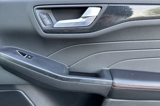 Used 2025 Ford Escape ST-Line FWD image 21