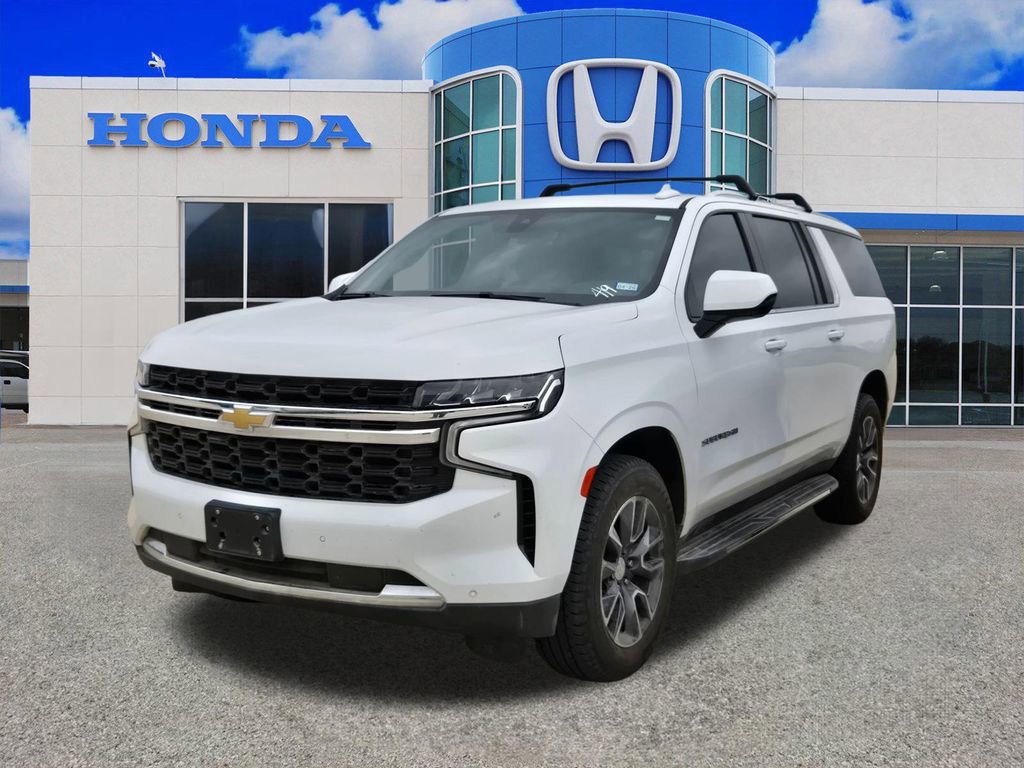 Used 2021 Chevrolet Suburban LS w/ Driver Alert Package AWD/4WD image 5