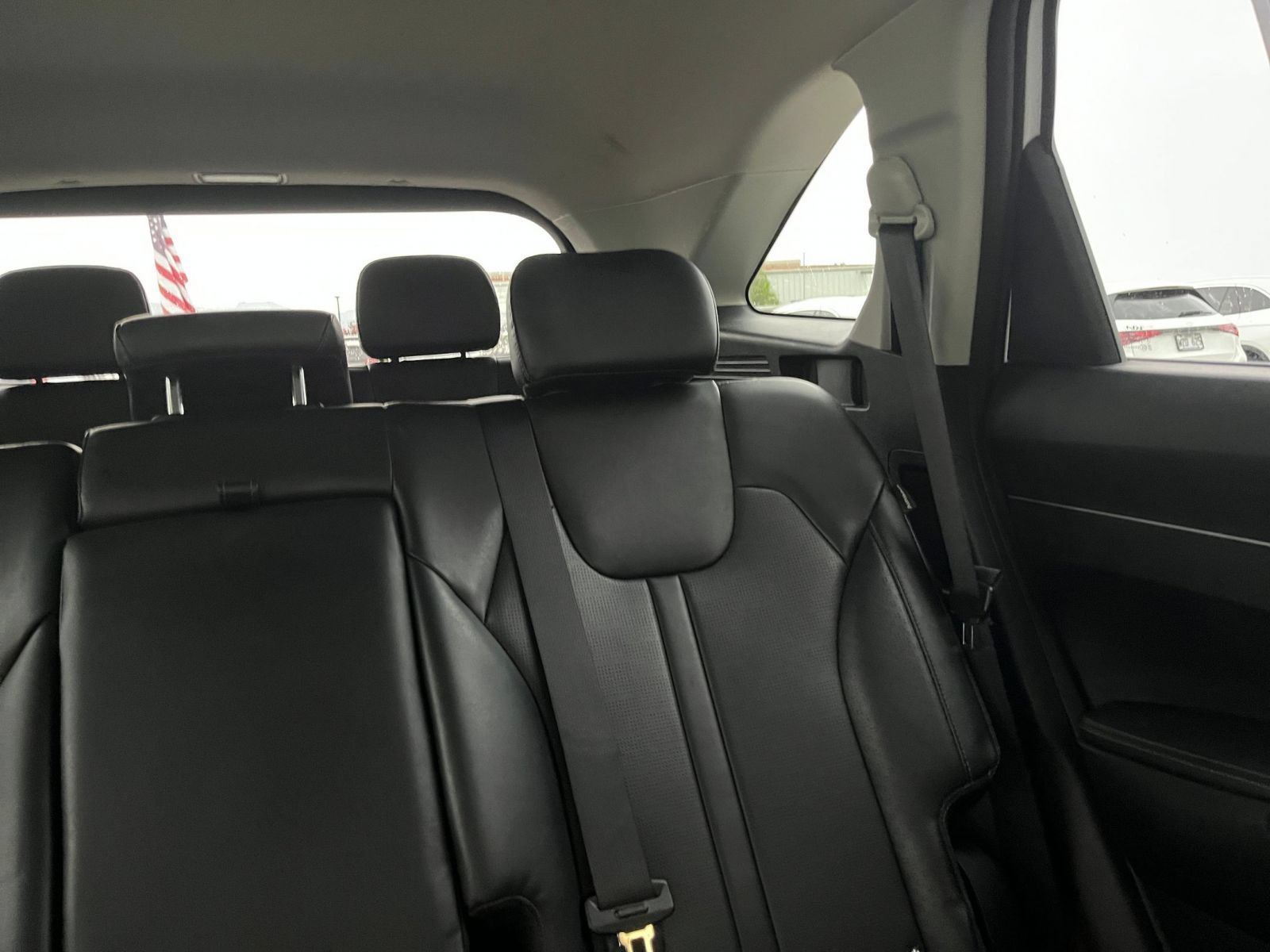 Used 2024 Kia Sorento S FWD image 39