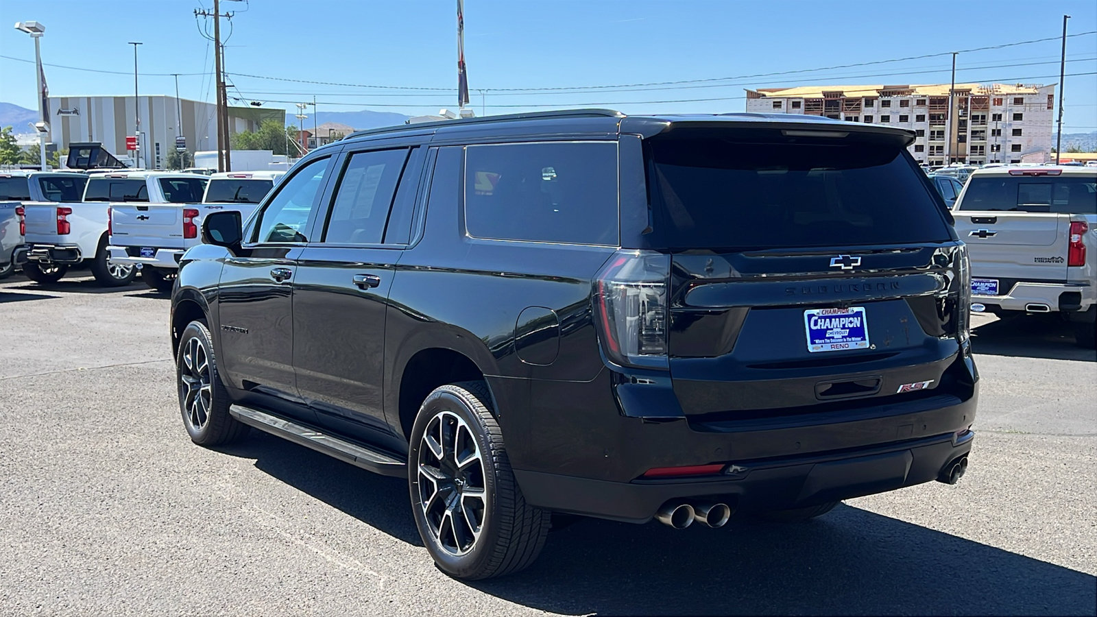 Certified 2025 Chevrolet Suburban RST w/ Comfort Package AWD/4WD image 7