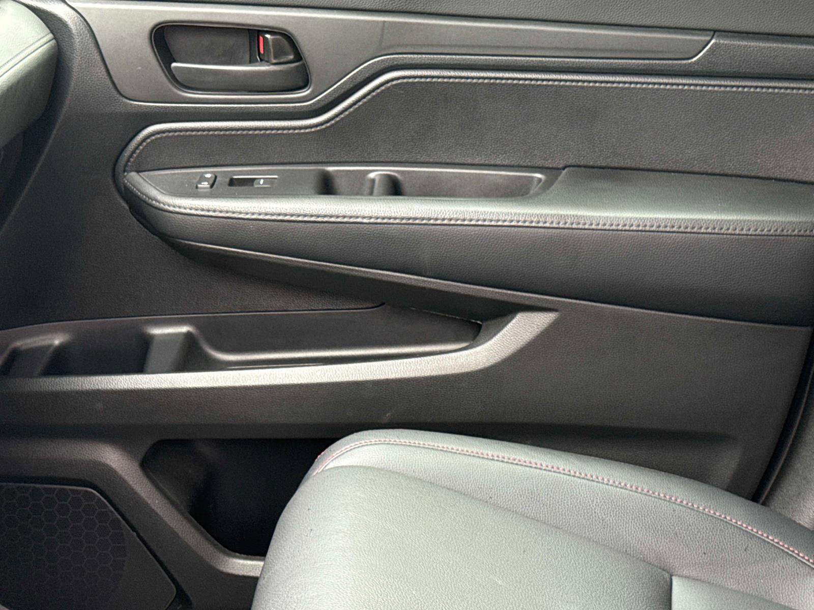 Certified 2024 Honda Odyssey Sport image 22