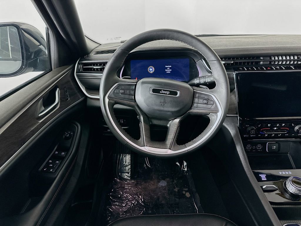 Certified 2024 Jeep Grand Cherokee L Limited w/ Luxury Tech Group II image 35