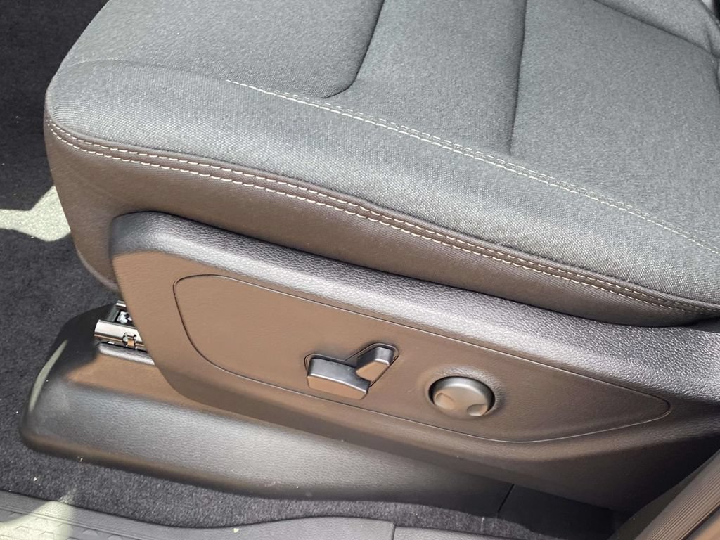 New 2026 RAM 1500 Big Horn AWD/4WD image 17