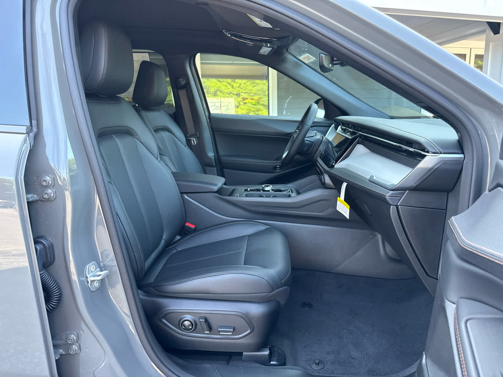 New 2026 Jeep Cherokee Limited AWD/4WD image 13