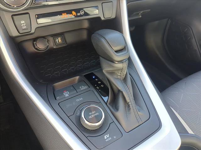 Used 2024 Toyota RAV4 XLE image 12