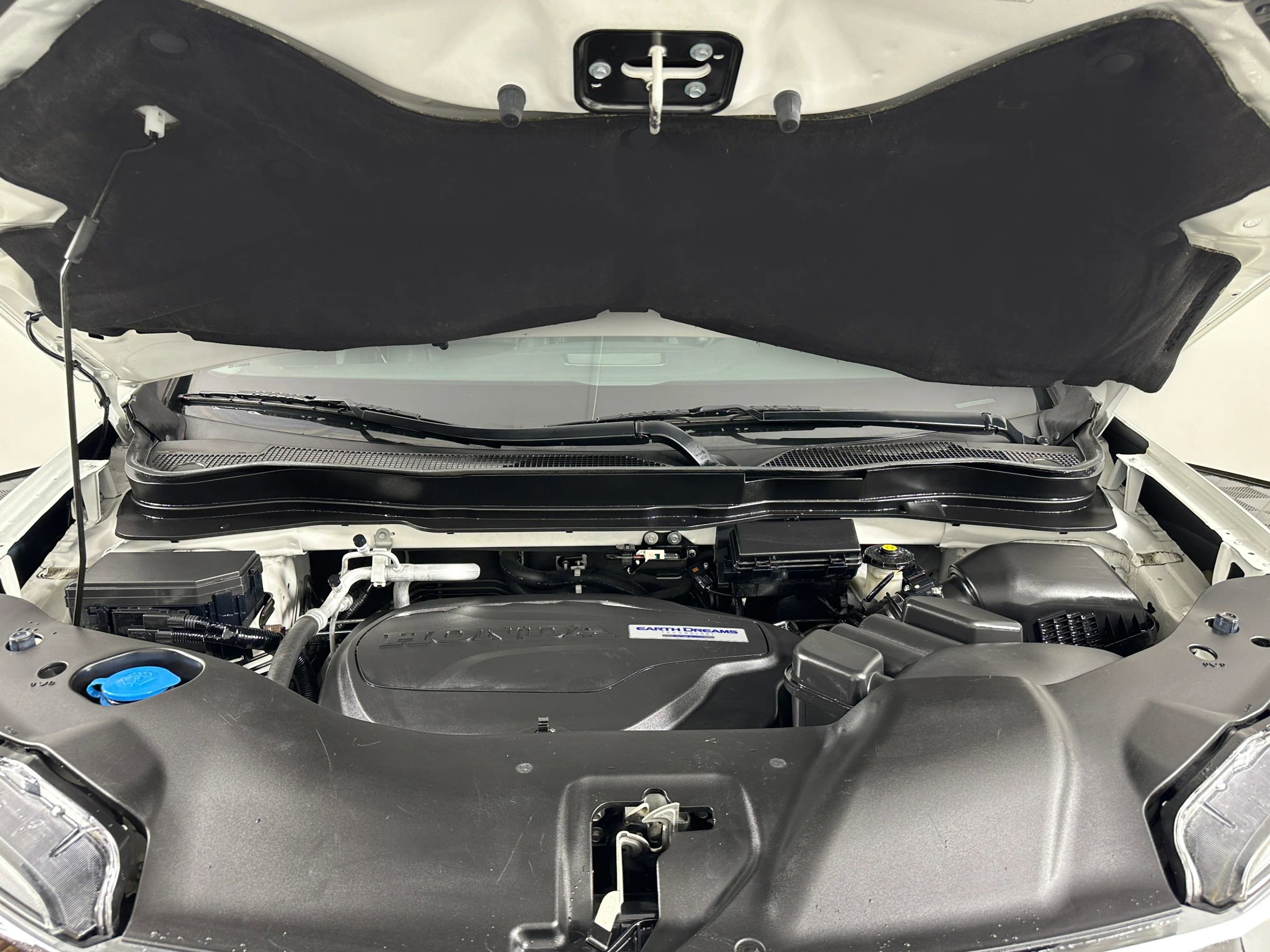 Used 2017 Honda Pilot Touring image 17